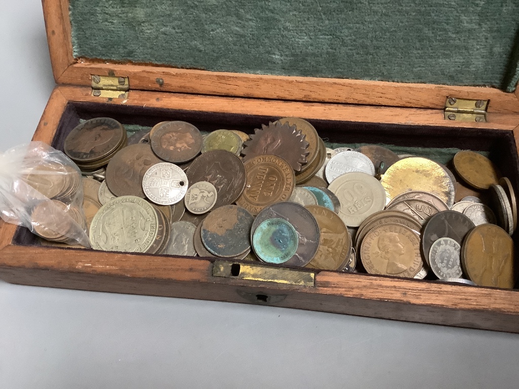 A quantity of GB and World coinage, including silver crowns